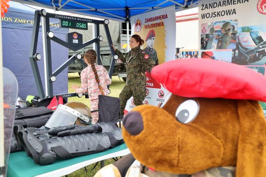 Chełm. Naukowy Piknik Rodzinny w kampusie PANS. To był dzień pełen nauki i zabawy [GALERIA ZDJĘĆ]