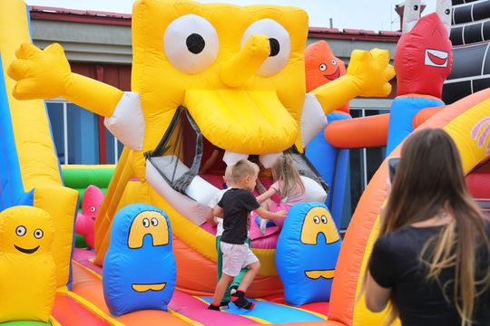 Chełm. Naukowy Piknik Rodzinny w kampusie PANS. To był dzień pełen nauki i zabawy [GALERIA ZDJĘĆ]