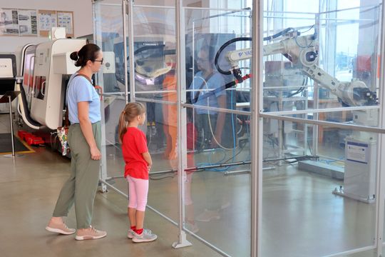 Chełm. Naukowy Piknik Rodzinny w kampusie PANS. To był dzień pełen nauki i zabawy [GALERIA ZDJĘĆ]