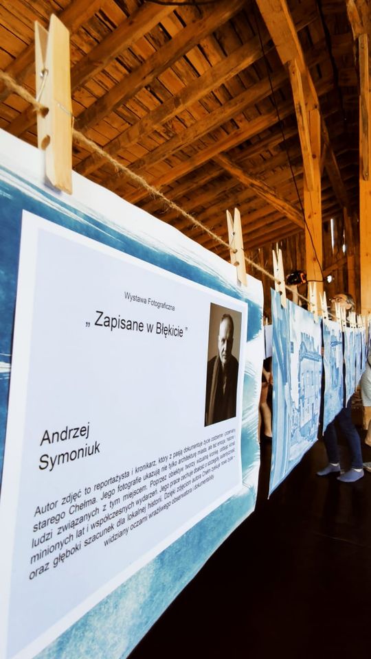 Wystawa fotografii w historycznej technice cyjanotypii - Zapisane w błękicie