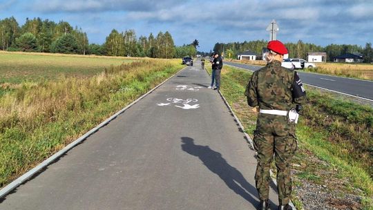 Gdzie spadły drony? W Czosnówce zlokalizowano pierwszy, w Wyrykach szczątki zniszczyły dach