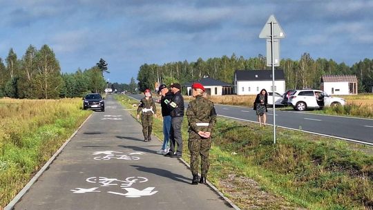 Gdzie spadły drony? W Czosnówce zlokalizowano pierwszy, w Wyrykach szczątki zniszczyły dach