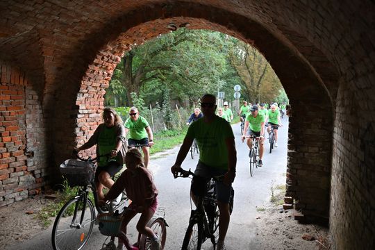 Włodawa. Odsłonięcie muralu „Braci Niezłomnych” i ekopiknik 