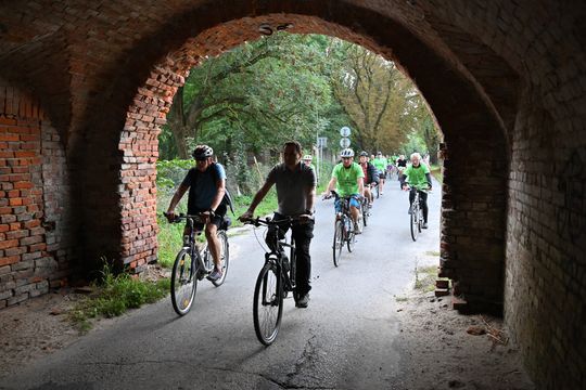 Włodawa. Odsłonięcie muralu „Braci Niezłomnych” i ekopiknik 