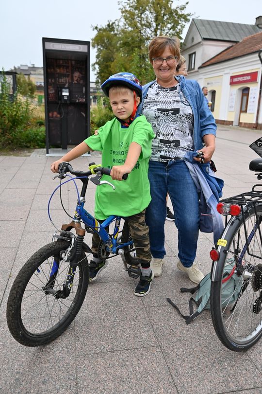Włodawa. Odsłonięcie muralu „Braci Niezłomnych” i ekopiknik 