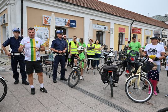 Włodawa. Odsłonięcie muralu „Braci Niezłomnych” i ekopiknik 