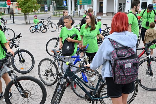 Włodawa. Odsłonięcie muralu „Braci Niezłomnych” i ekopiknik 