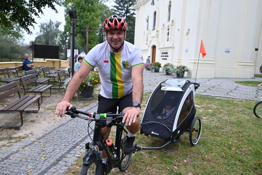 Włodawa. Odsłonięcie muralu „Braci Niezłomnych” i ekopiknik 