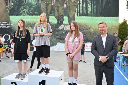 Włodawa. Odsłonięcie muralu „Braci Niezłomnych” i ekopiknik 