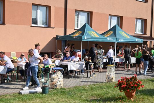 Włodawa. Odsłonięcie muralu „Braci Niezłomnych” i ekopiknik 