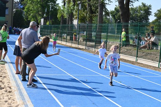 Włodawa. Odsłonięcie muralu „Braci Niezłomnych” i ekopiknik 