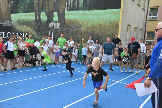 Włodawa. Odsłonięcie muralu „Braci Niezłomnych” i ekopiknik 