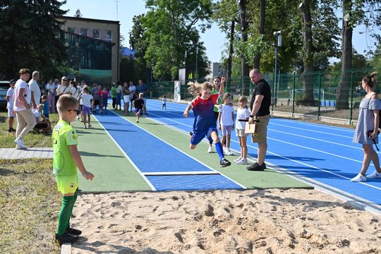 Włodawa. Odsłonięcie muralu „Braci Niezłomnych” i ekopiknik 