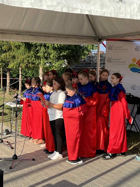 Włodawa. Odsłonięcie muralu „Braci Niezłomnych” i ekopiknik 