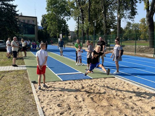 Włodawa. Odsłonięcie muralu „Braci Niezłomnych” i ekopiknik 