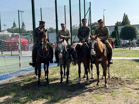 Włodawa. Odsłonięcie muralu „Braci Niezłomnych” i ekopiknik 