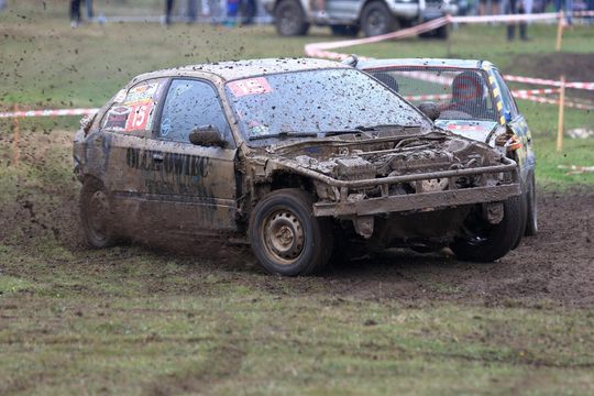 Wrak Race Włodawa. 8. edycja popularnego wyścigu na Błoniach w Orchówku [GALERIA ZDJĘĆ]