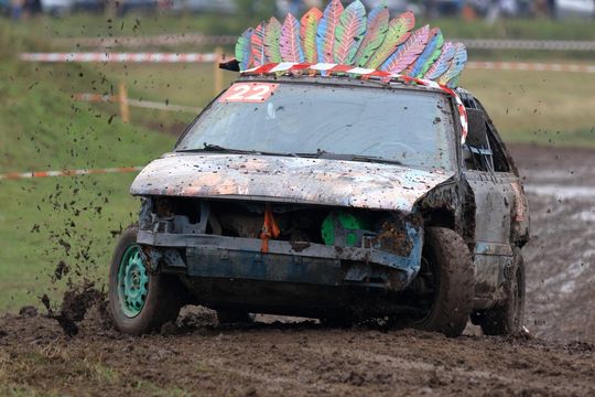 Wrak Race Włodawa. 8. edycja popularnego wyścigu na Błoniach w Orchówku [GALERIA ZDJĘĆ]