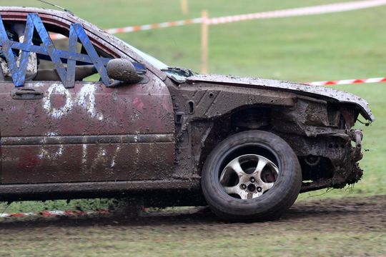 Wrak Race Włodawa. 8. edycja popularnego wyścigu na Błoniach w Orchówku [GALERIA ZDJĘĆ]