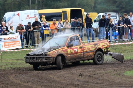 Wrak Race Włodawa. 8. edycja popularnego wyścigu na Błoniach w Orchówku [GALERIA ZDJĘĆ]