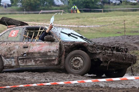 Wrak Race Włodawa. 8. edycja popularnego wyścigu na Błoniach w Orchówku [GALERIA ZDJĘĆ]