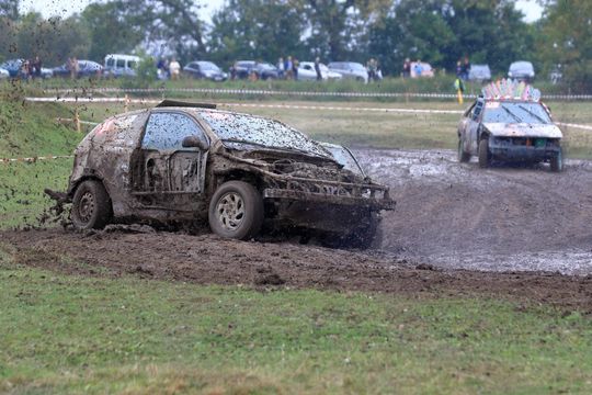 Wrak Race Włodawa. 8. edycja popularnego wyścigu na Błoniach w Orchówku [GALERIA ZDJĘĆ]