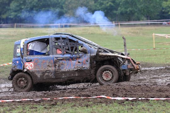 Wrak Race Włodawa. 8. edycja popularnego wyścigu na Błoniach w Orchówku [GALERIA ZDJĘĆ]