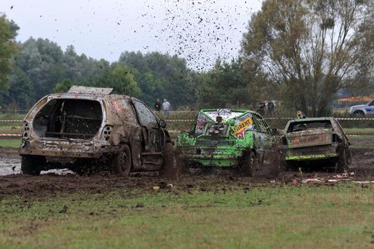 Wrak Race Włodawa. 8. edycja popularnego wyścigu na Błoniach w Orchówku [GALERIA ZDJĘĆ]