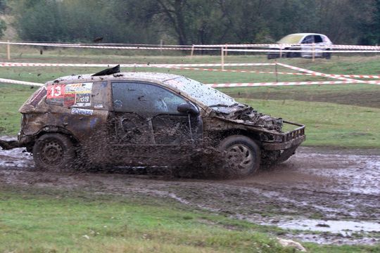 Wrak Race Włodawa. 8. edycja popularnego wyścigu na Błoniach w Orchówku [GALERIA ZDJĘĆ]