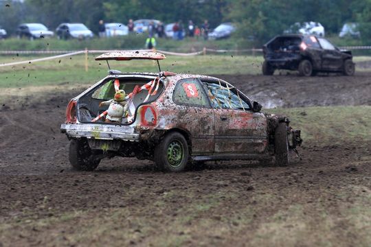 Wrak Race Włodawa. 8. edycja popularnego wyścigu na Błoniach w Orchówku [GALERIA ZDJĘĆ]