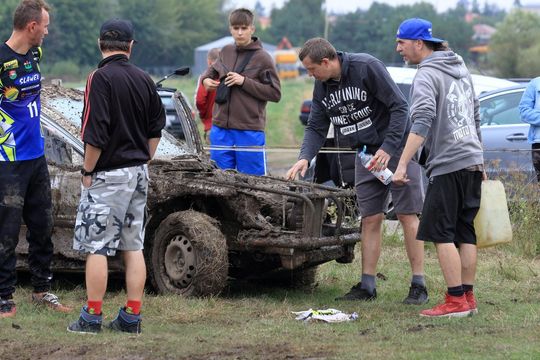 Wrak Race Włodawa. 8. edycja popularnego wyścigu na Błoniach w Orchówku [GALERIA ZDJĘĆ]