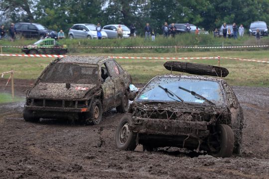 Wrak Race Włodawa. 8. edycja popularnego wyścigu na Błoniach w Orchówku [GALERIA ZDJĘĆ]