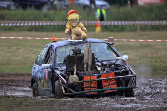 Wrak Race Włodawa. 8. edycja popularnego wyścigu na Błoniach w Orchówku [GALERIA ZDJĘĆ]