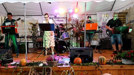 Radosne Święto Pieczonego Ziemniaka w Wólce Kańskiej [GALERIA ZDJĘĆ]