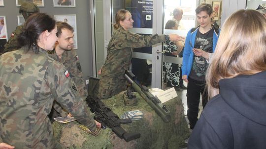 Targi pracy w Chełmskiej Bibliotece Publicznej im. Marii Pauliny Orsetti w Chełmie [GALERIA ZDJĘĆ]
