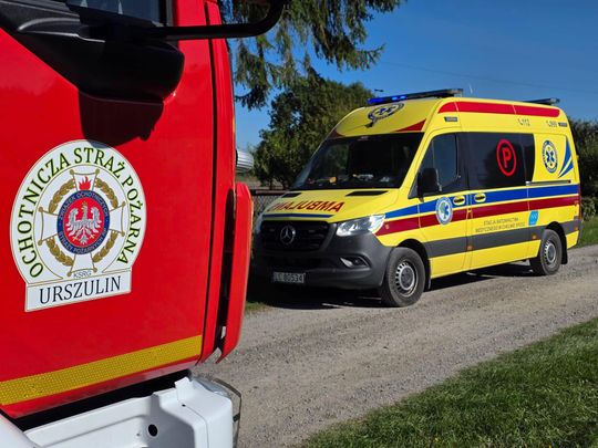 Starszy mężczyzna uwięziony w studni w Michałowie. Na pomoc ruszyli strażacy [GALERIA ZDJĘĆ]