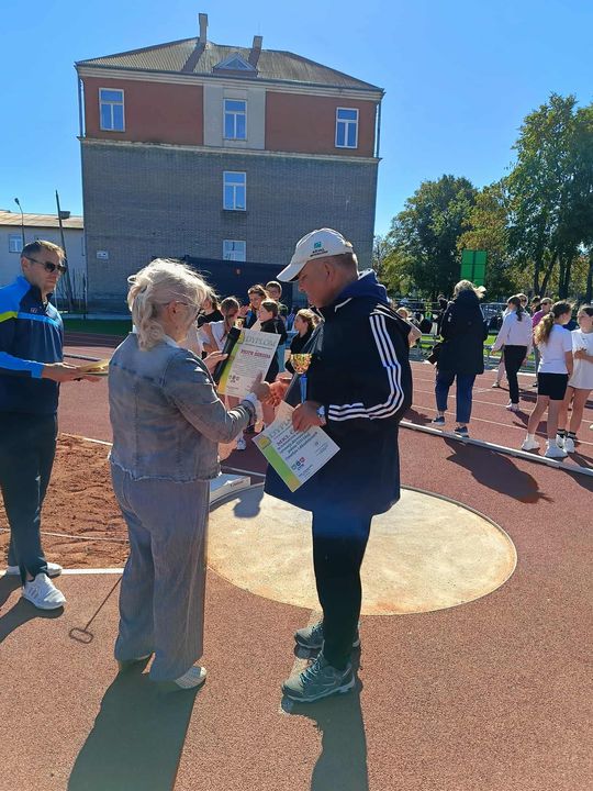 Lekkoatleci rywalizowali na stadionie przy II LO [GALERIA ZDJĘĆ]