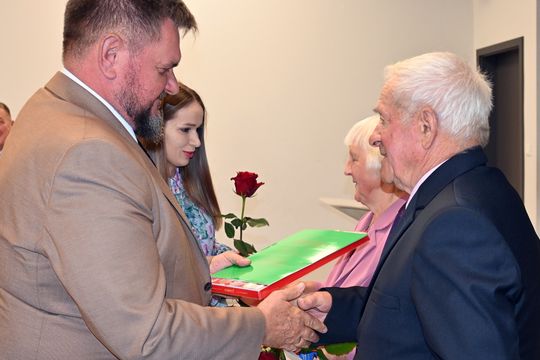 Złote Gody w gminie Rejowiec Fabryczny. Piękny jubileusz wspólnego życia [ZDJĘCIA]