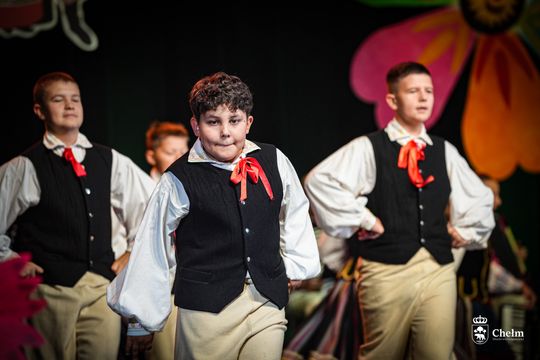45-lecie działalności Zespołu Pieśni i Tańca Ziemi Chełmskiej - roztańczony jubileusz! [GALERIA ZDJĘĆ] 