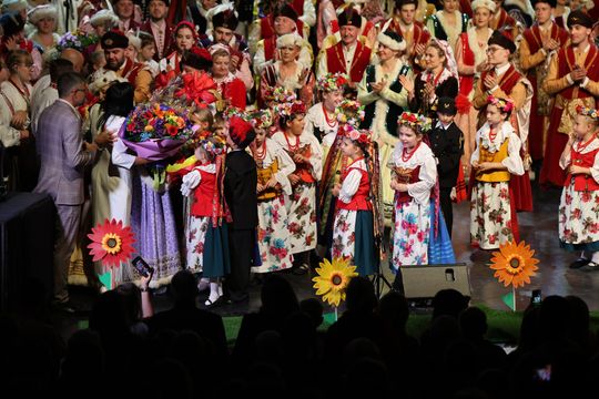 45-lecie działalności Zespołu Pieśni i Tańca Ziemi Chełmskiej - roztańczony jubileusz! [GALERIA ZDJĘĆ] 