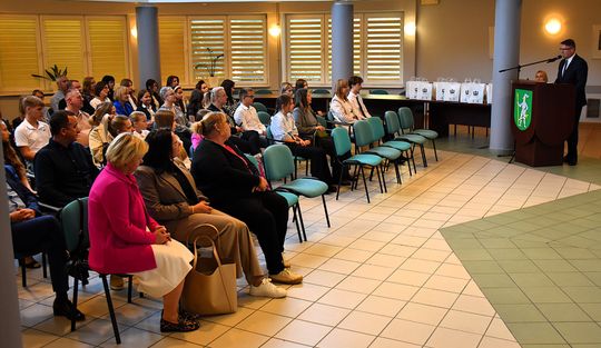 Stypendia burmistrza Włodawy dla najzdolniejszych uczniów [GALERIA ZDJĘĆ]