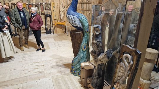 Nadbużańska historia dłutem opowiedziana. Wystawa Rafała Jankowskiego [ZDJĘCIA]