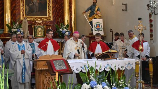 400-lecie parafii w Gorzkowie. Uroczystej sumie przewodniczył abp Stanisław Budzik [GALERIA ZDJĘĆ]