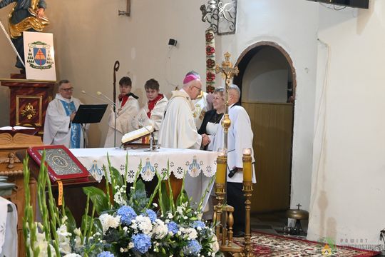 400-lecie parafii w Gorzkowie. Uroczystej sumie przewodniczył abp Stanisław Budzik [GALERIA ZDJĘĆ]