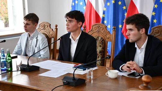 Młodzieżowa Rada Miasta Krasnystaw rozpoczyna kolejny rok pracy [GALERIA ZDJĘĆ]