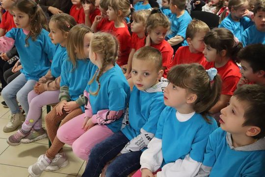 Chełm. Za 17 ton elektrośmieci – 17 nowych drzew na terenie ZSBiG [GALERIA ZDJĘĆ] 