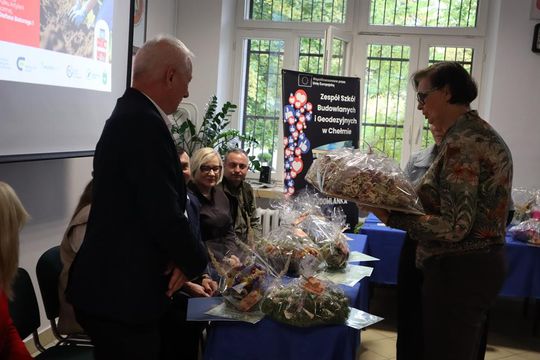 Chełm. Za 17 ton elektrośmieci – 17 nowych drzew na terenie ZSBiG [GALERIA ZDJĘĆ] 