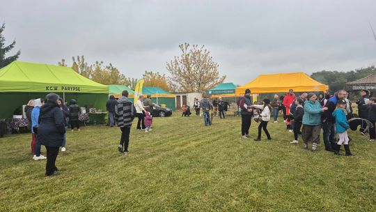 Hubertus w Horodyszczu po raz trzeci. Była gonitwa za lisem i zawody z konikami na patykach [GALERIA ZDJĘĆ]