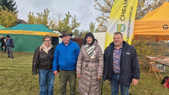 Hubertus w Horodyszczu po raz trzeci. Była gonitwa za lisem i zawody z konikami na patykach [GALERIA ZDJĘĆ]