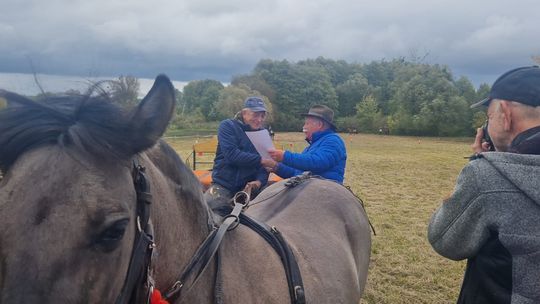 Hubertus w Horodyszczu po raz trzeci. Była gonitwa za lisem i zawody z konikami na patykach [GALERIA ZDJĘĆ]